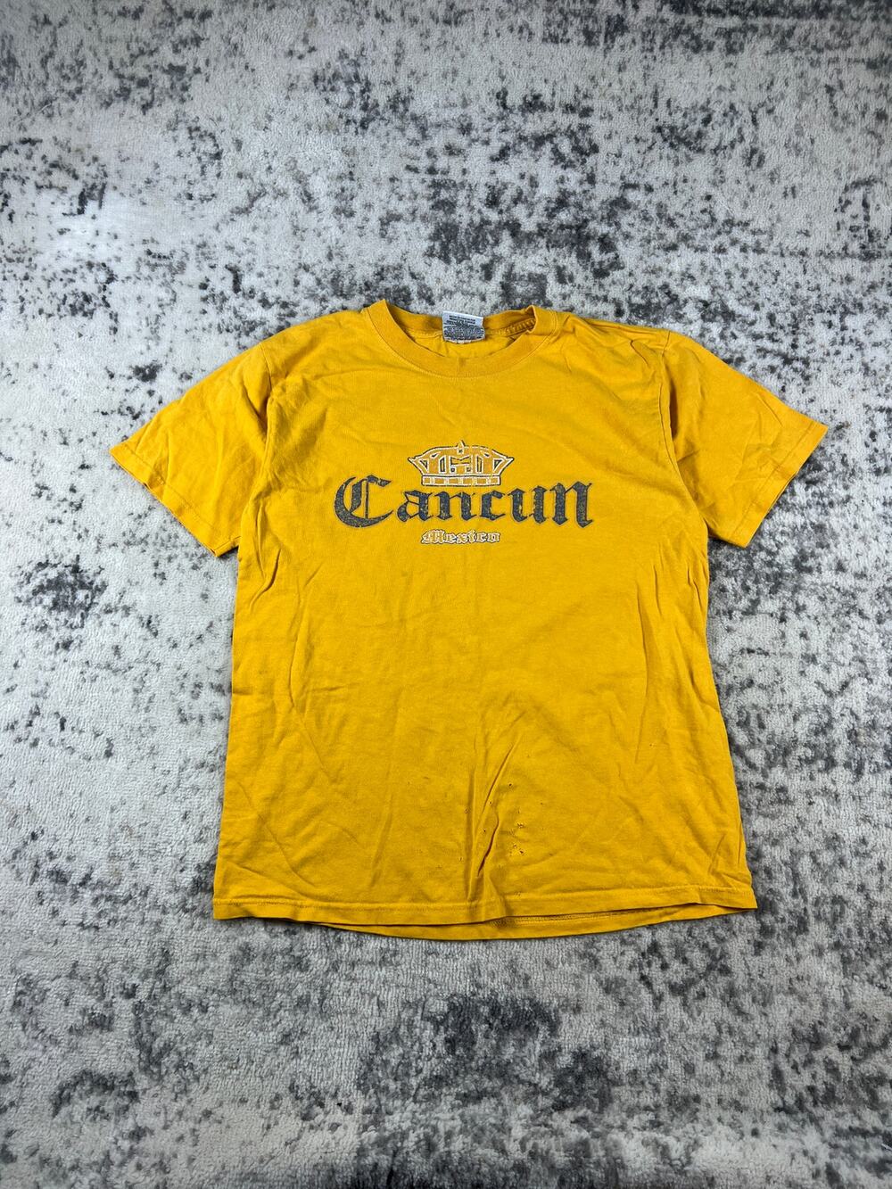 Vintage Cancun Mexico T-Shirt Mens M Yellow Caribbean Side Corona Style Graphic